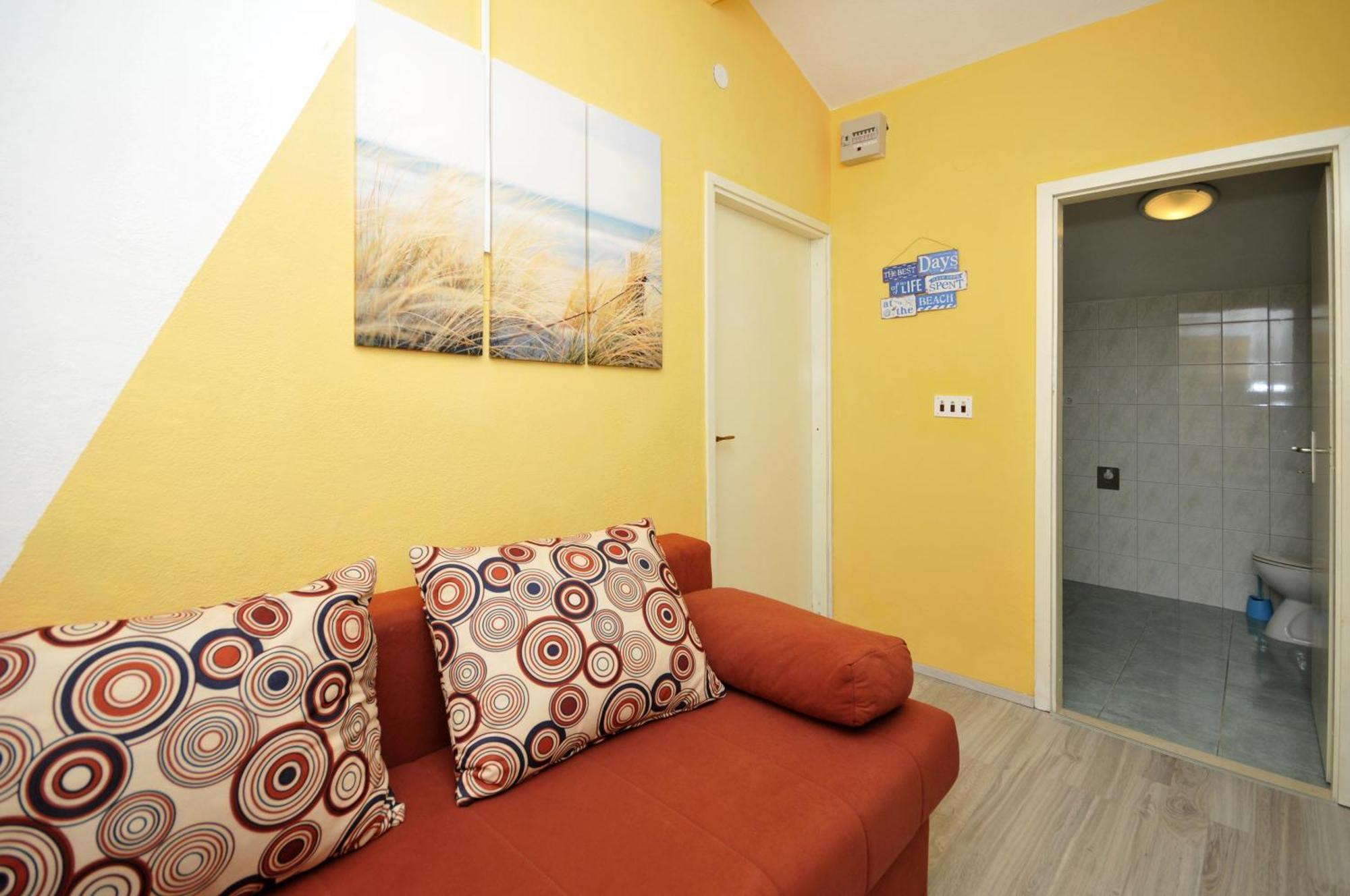 Apartments With A Parking Space Okrug Donji, Ciovo - 13732 Donji Okrug  Rom bilde